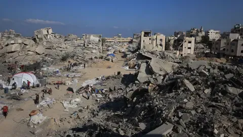 Military Armored Vehicles Push into Major Gaza City Civilian Area