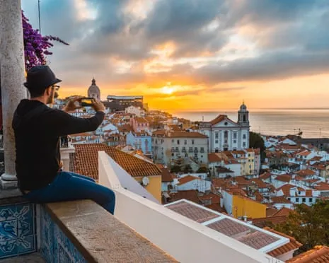 What's Driving So Many US Citizens Moving to Portugal?